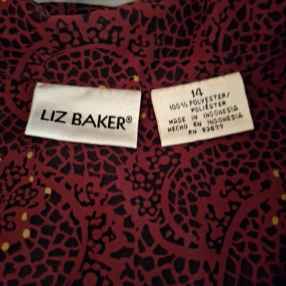 Liz Baker Women's Red and Black Patterned Long Sleeve Shirt - Picture 5 of 7